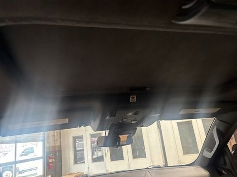 Used 2020 Cadillac Escalade ESV Platinum image 23