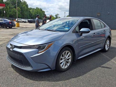 Certified 2021 Toyota Corolla LE w/ LE Convenience Package FWD image 2