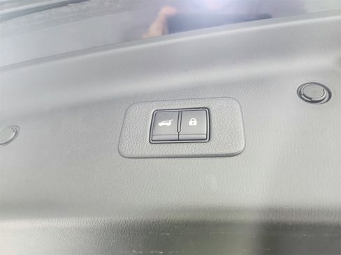 Used 2023 Nissan Armada SL w/ Midnight Edition Package image 47