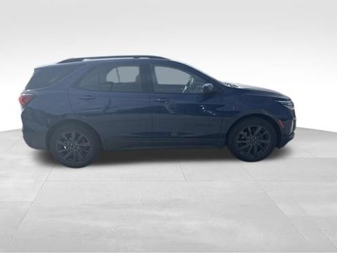 Used 2023 Chevrolet Equinox RS FWD image 5