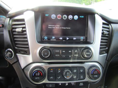 Used 2017 Chevrolet Tahoe Premier AWD/4WD image 31