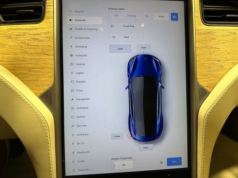 Used 2018 Tesla Model S 100D image 27