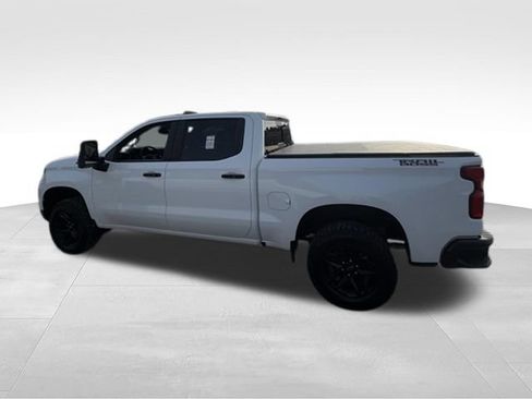 Used 2024 Chevrolet Silverado 1500 LT Trail Boss w/ Convenience Package II AWD/4WD image 31