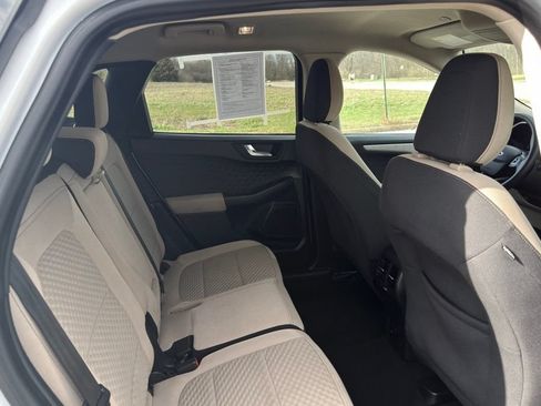 Used 2020 Ford Escape SE FWD image 30