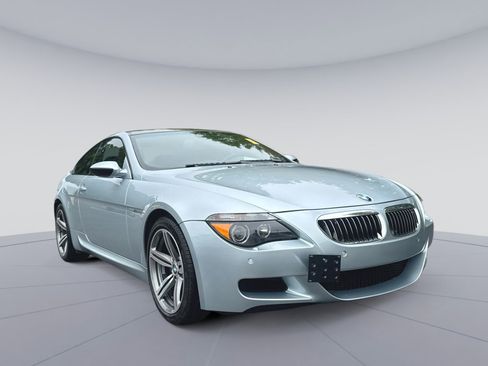 Used 2006 BMW M6 Coupe RWD image 1