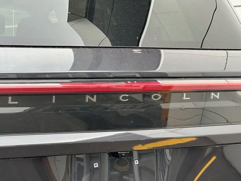 New 2026 Lincoln Navigator Reserve AWD/4WD image 28