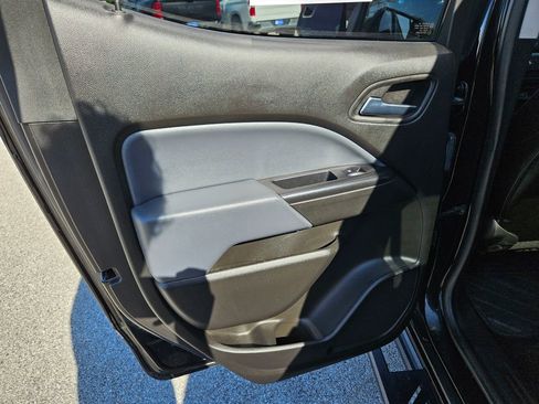 Used 2016 Chevrolet Colorado Z71 AWD/4WD image 24