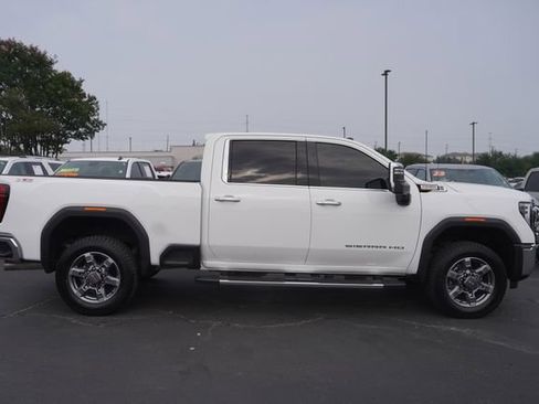 Used 2025 GMC Sierra 2500 SLT w/ SLT Convenience Package AWD/4WD image 5