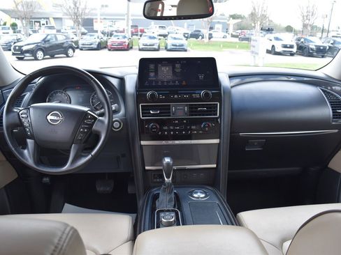 Used 2024 Nissan Armada SV image 31