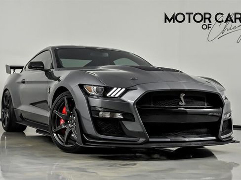Used 2022 Ford Mustang Shelby GT500 w/ Carbon Fiber Track Pack RWD image 1
