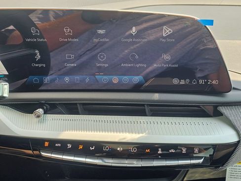 New 2026 Cadillac Optiq Luxury 1 AWD/4WD image 28