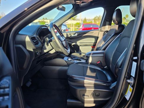 Used 2025 Ford Escape ST-Line image 12