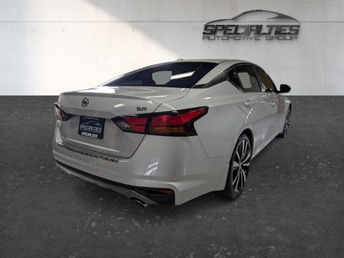 Used 2021 Nissan Altima 2.5 SR w/ SR Premium Package FWD image 10