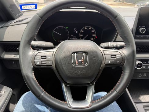 Used 2025 Honda CR-V Sport image 12