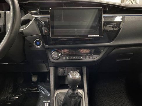 Used 2015 Toyota Corolla S FWD image 20