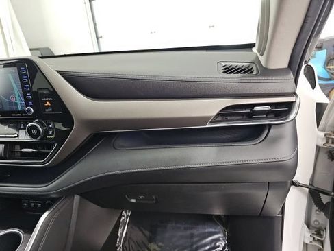 Used 2020 Toyota Highlander Limited AWD/4WD image 43