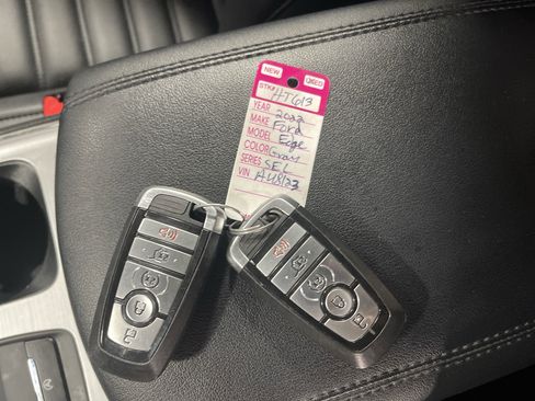 Used 2022 Ford Edge SEL w/ Convenience Package image 25