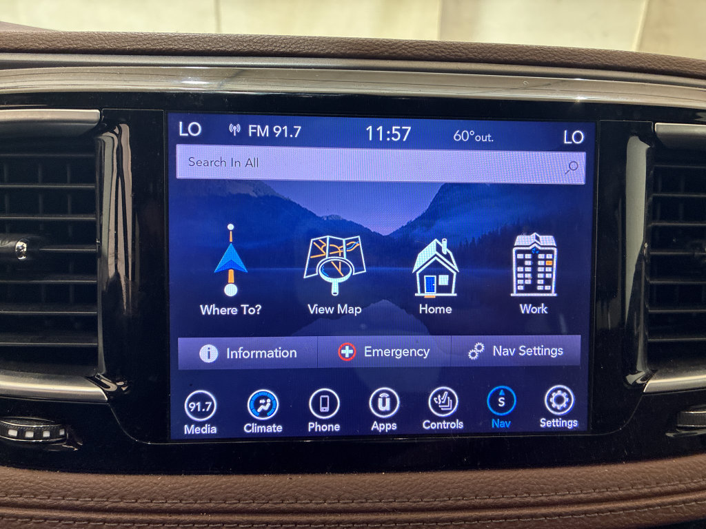 Used 2019 Chrysler Pacifica Limited FWD image 14