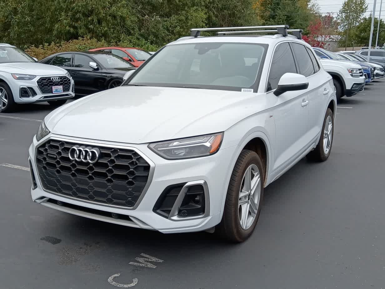 Used 2024 Audi Q5 e Premium w/ Convenience Package AWD/4WD image 2
