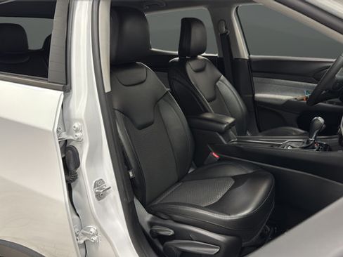 Used 2022 Jeep Compass Latitude AWD/4WD image 22