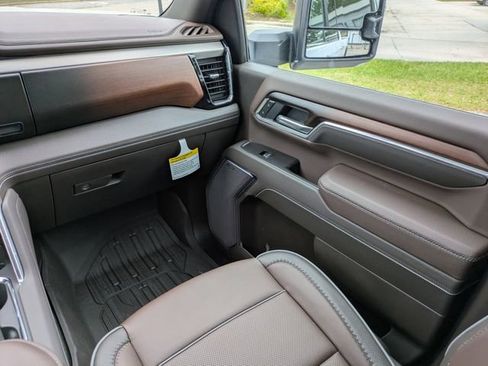 New 2026 GMC Sierra 2500 Denali image 17