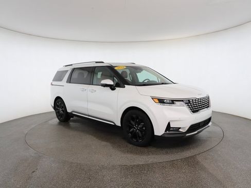 Used 2024 Kia Carnival SX image 26