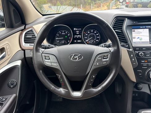 Used 2018 Hyundai Santa Fe SE w/ SE Ultimate Tech Package 03 image 18