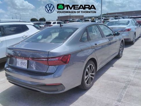 Used 2025 Volkswagen Jetta Sport FWD image 2