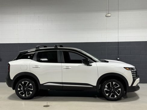 New 2026 Nissan Kicks SV w/ Cold Weather Package AWD/4WD image 4