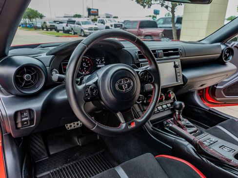 Used 2024 Toyota GR86 TRUENO Edition RWD image 12