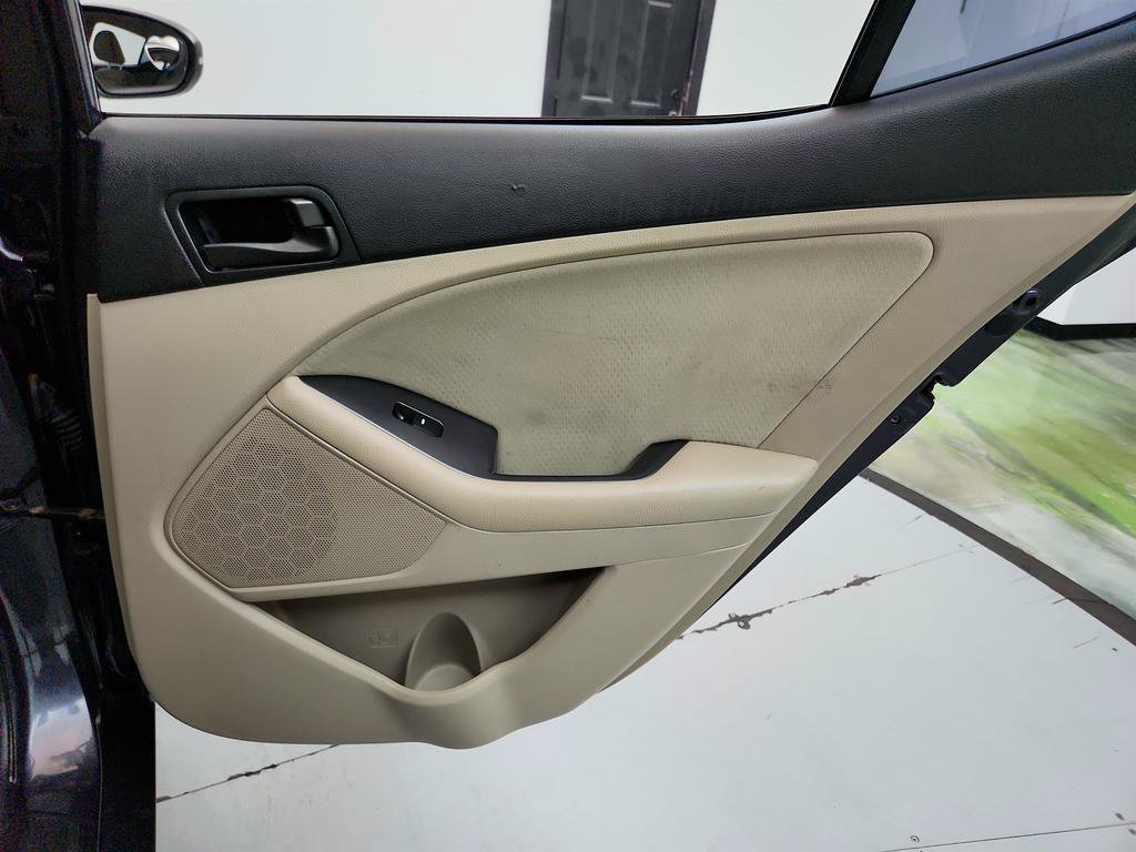 Used 2015 Kia Optima LX FWD image 24