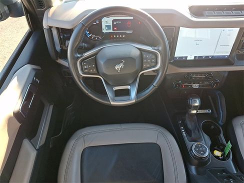 Certified 2022 Ford Bronco Wildtrak image 12