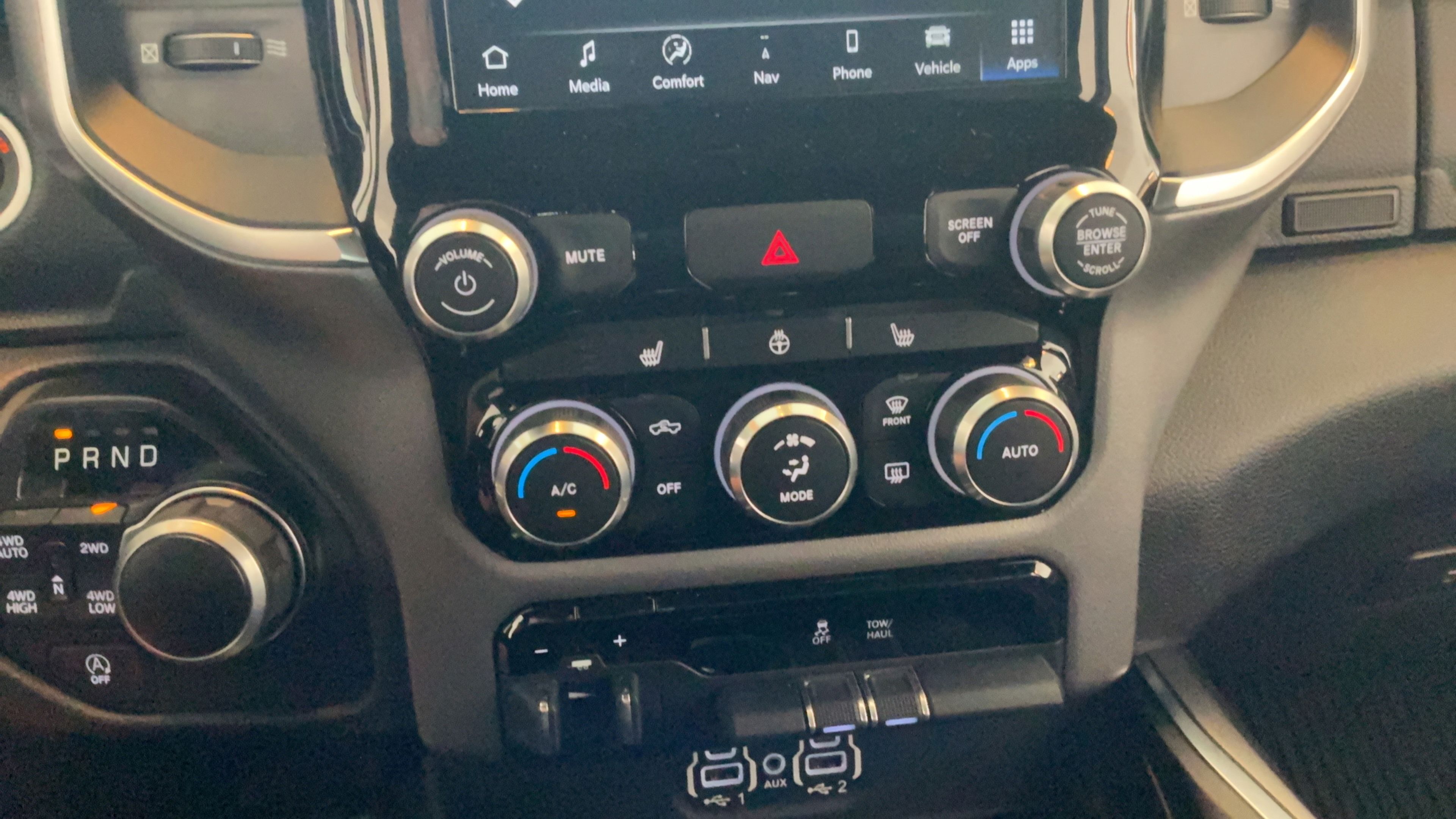 Used 2024 RAM 1500 Big Horn AWD/4WD image 14