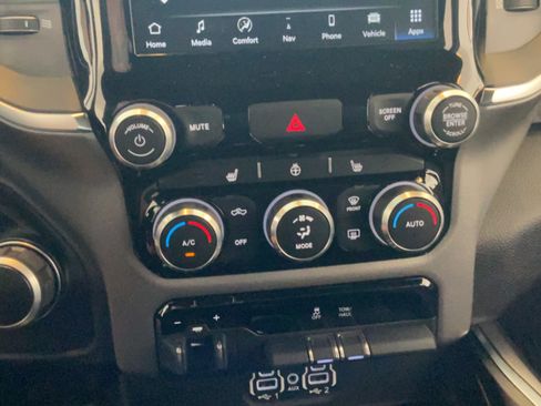 Used 2024 RAM 1500 Big Horn AWD/4WD image 14