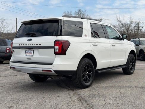Used 2024 Ford Expedition Timberline image 3