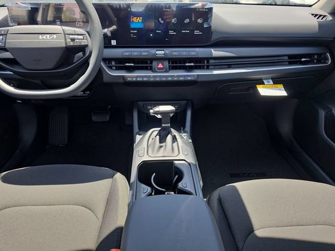 New 2026 Kia K4 FWD image 14