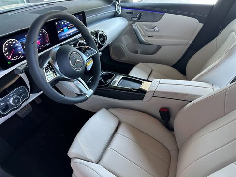 New 2025 Mercedes-Benz CLA 250 4MATIC image 10