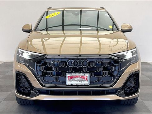 Used 2024 Audi Q8 Premium Plus AWD/4WD image 2