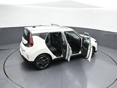 Used 2023 Kia Soul EX FWD image 45