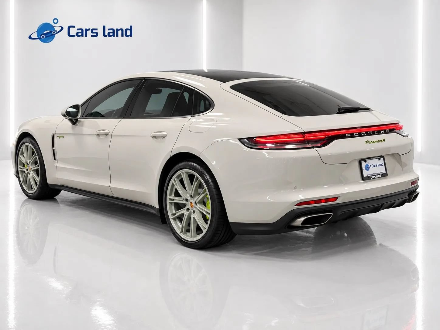 Used 2022 Porsche Panamera 4 w/ Premium Package AWD/4WD image 5