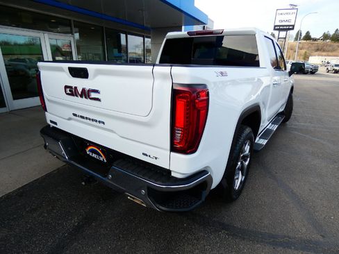 Used 2023 GMC Sierra 1500 SLT w/ SLT Premium Plus Package image 3