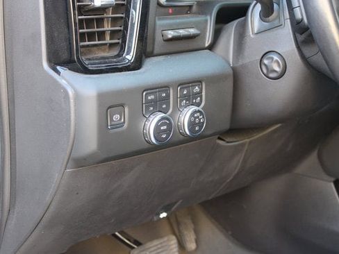 Used 2024 GMC Sierra 1500 AT4X image 25