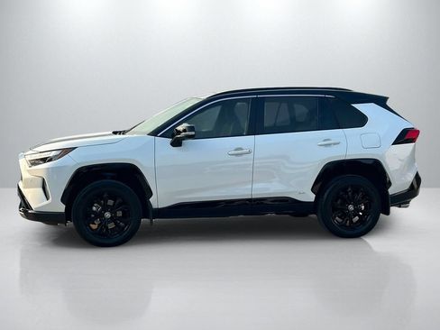 Used 2023 Toyota RAV4 XSE AWD/4WD image 8