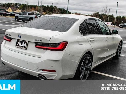 Used 2023 BMW 330i xDrive Sedan w/ Premium Package AWD/4WD image 5
