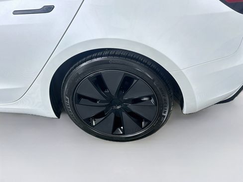 Used 2025 Tesla Model 3 Long Range RWD image 10