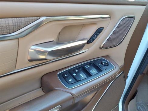 Used 2020 RAM 1500 Longhorn image 13