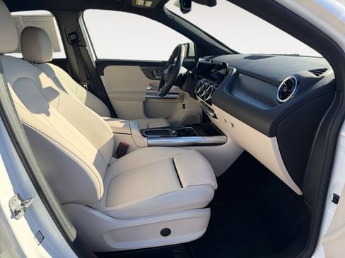 Certified 2026 Mercedes-Benz GLA 250 4MATIC image 14