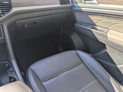 Used 2021 Volkswagen Atlas SEL image 18