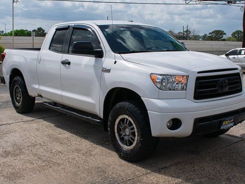 Used 2010 Toyota Tundra 4x4 Double Cab image 8