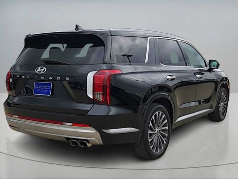 Used 2025 Hyundai Palisade Calligraphy FWD image 7